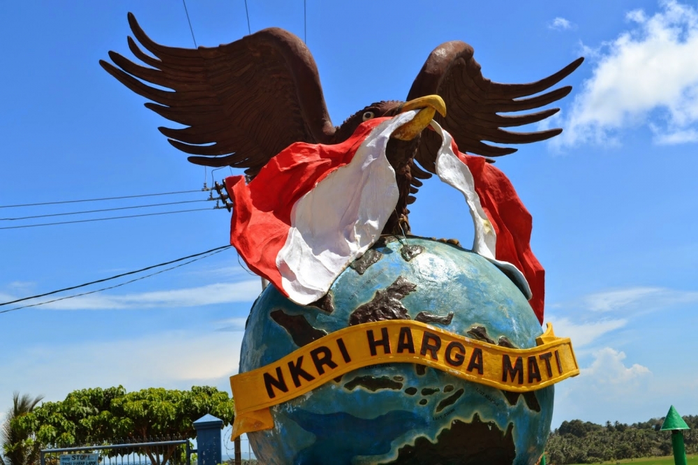 Bahaya Slogan “NKRI Harga Mati”